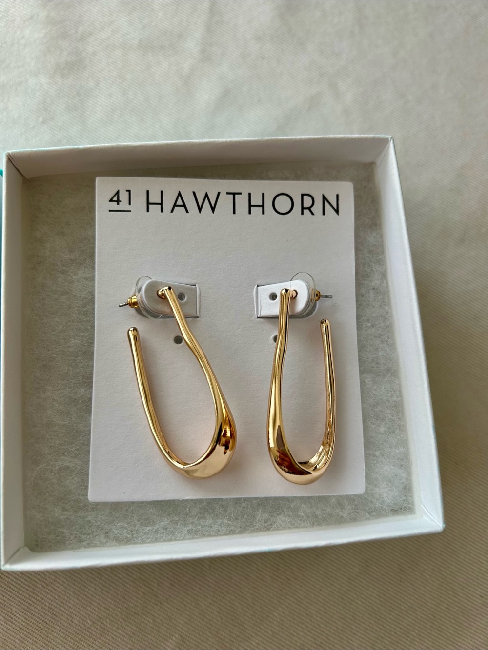 2 pair of gold earrings from Stitch Fix - Picture 2 of 4